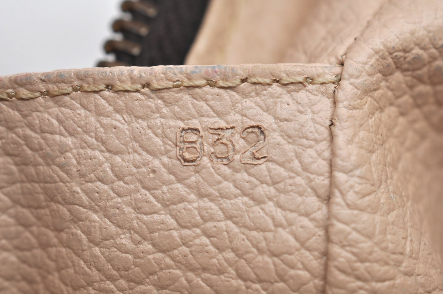 Auth Louis Vuitton Monogram Trousse Toilette 23 Clutch Hand Bag Old Model K7288