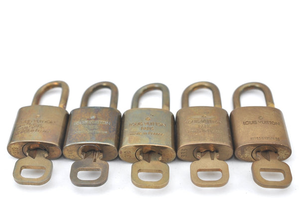 Authentic Louis Vuitton Padlock & Keys 10Set LV K7305