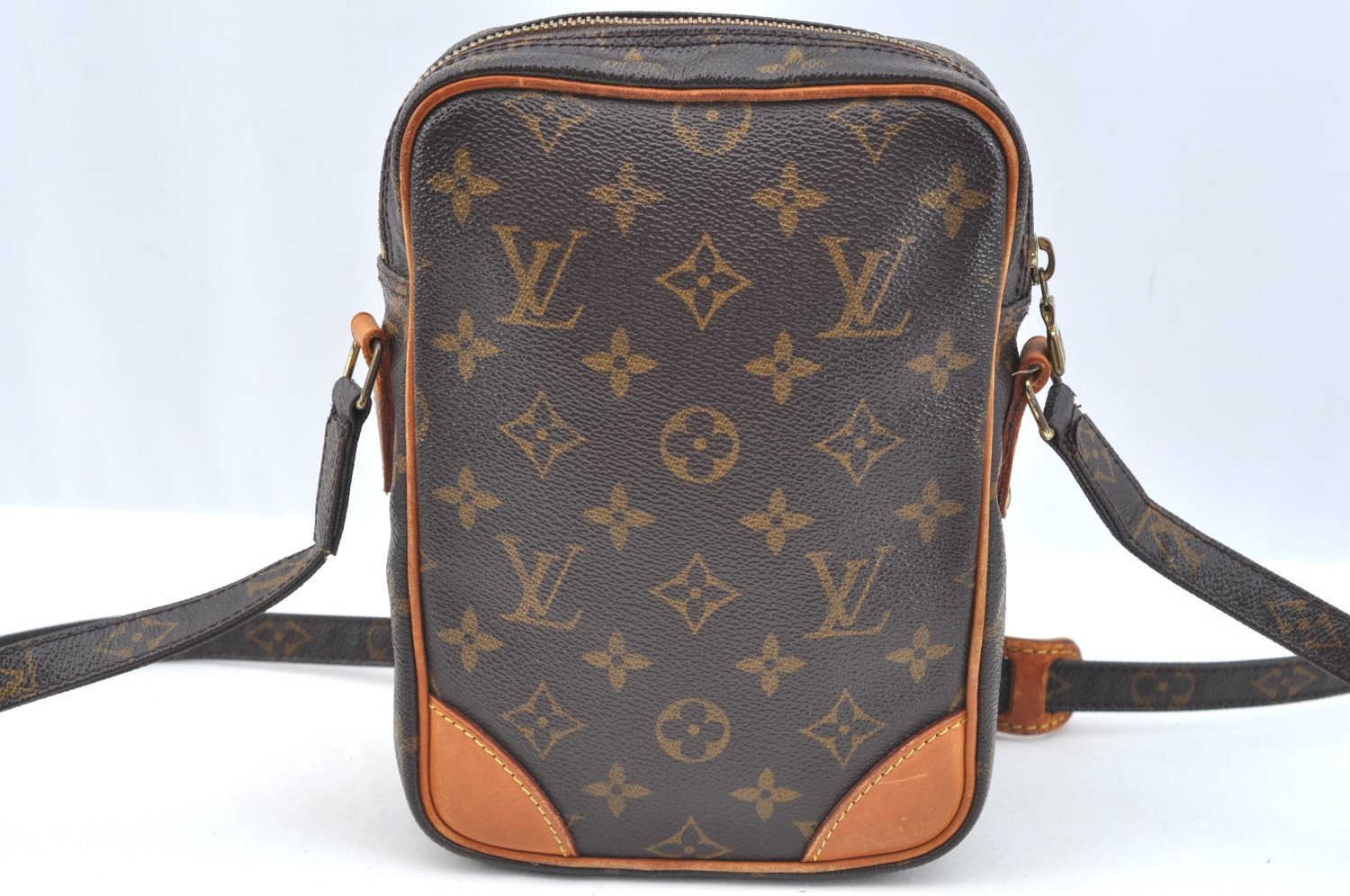 Authentic Louis Vuitton Monogram Amazone Shoulder Cross Body Bag M45236 LV K7308