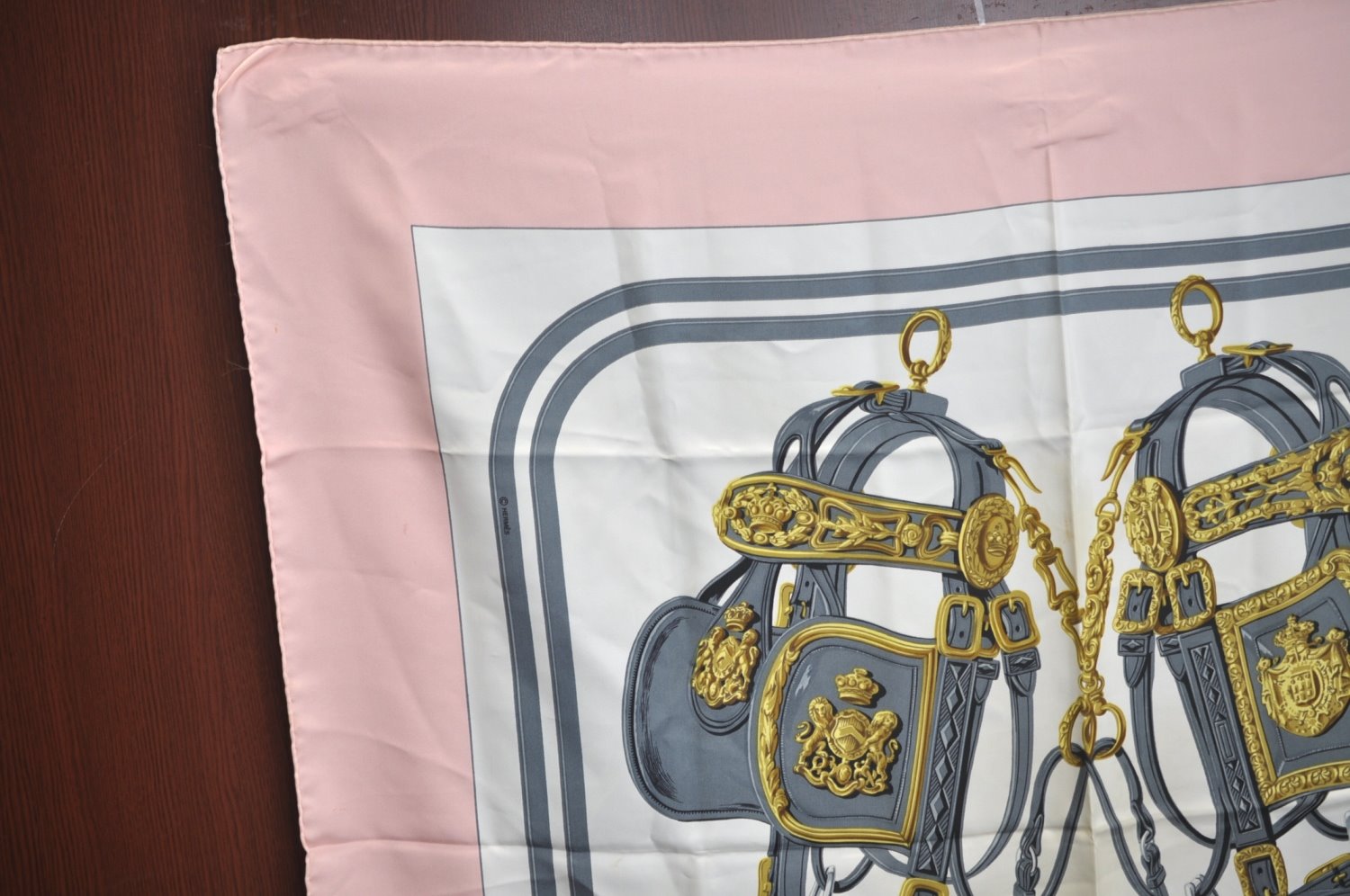 Authentic HERMES Carre 90 Scarf 