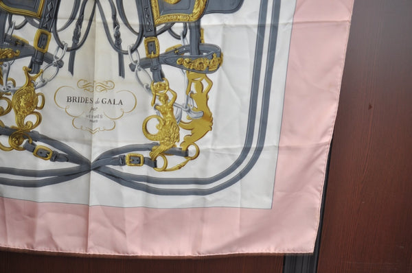Authentic HERMES Carre 90 Scarf "BRIDES de GALA par " Silk Pink K7324