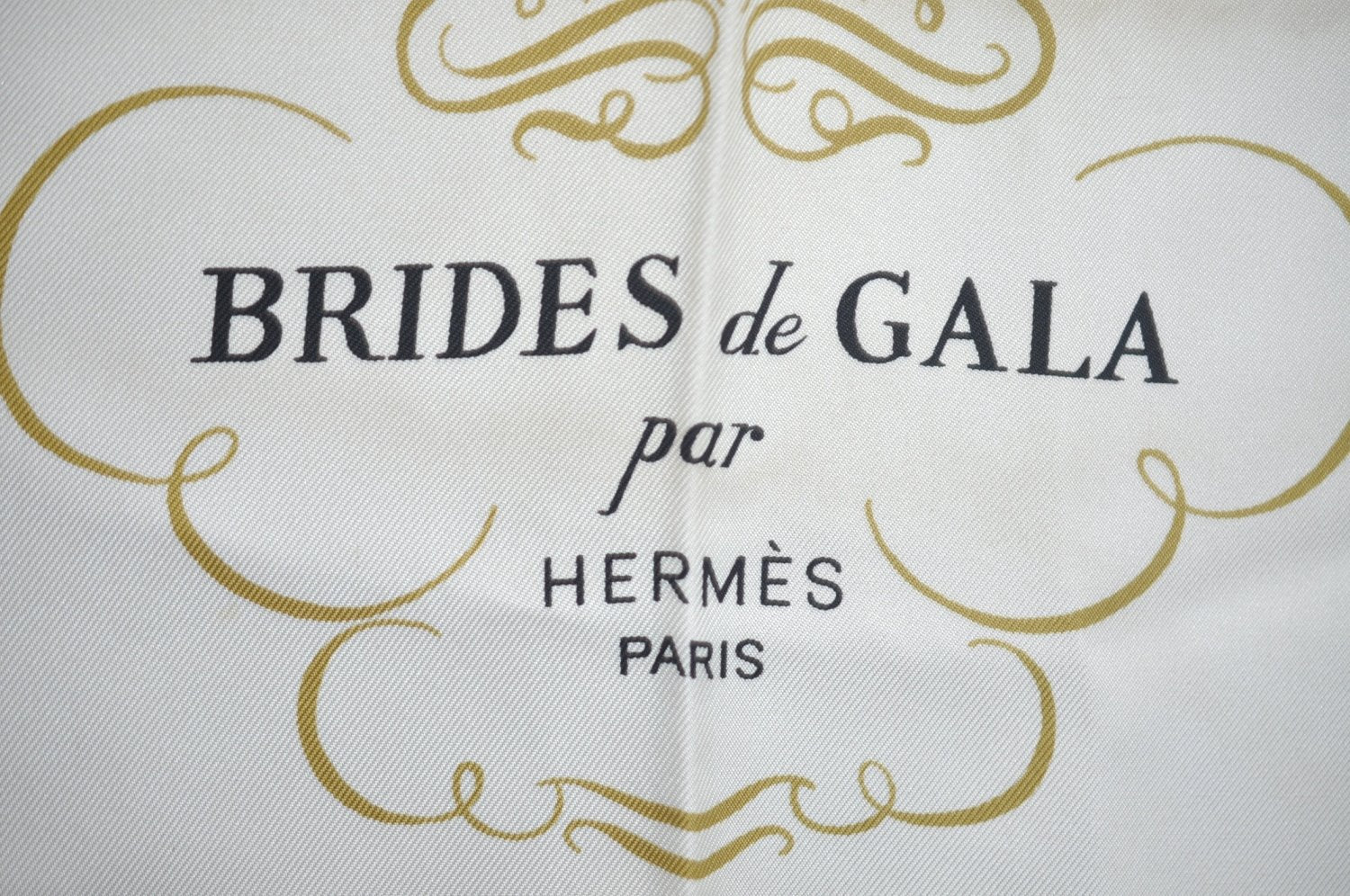 Authentic HERMES Carre 90 Scarf 