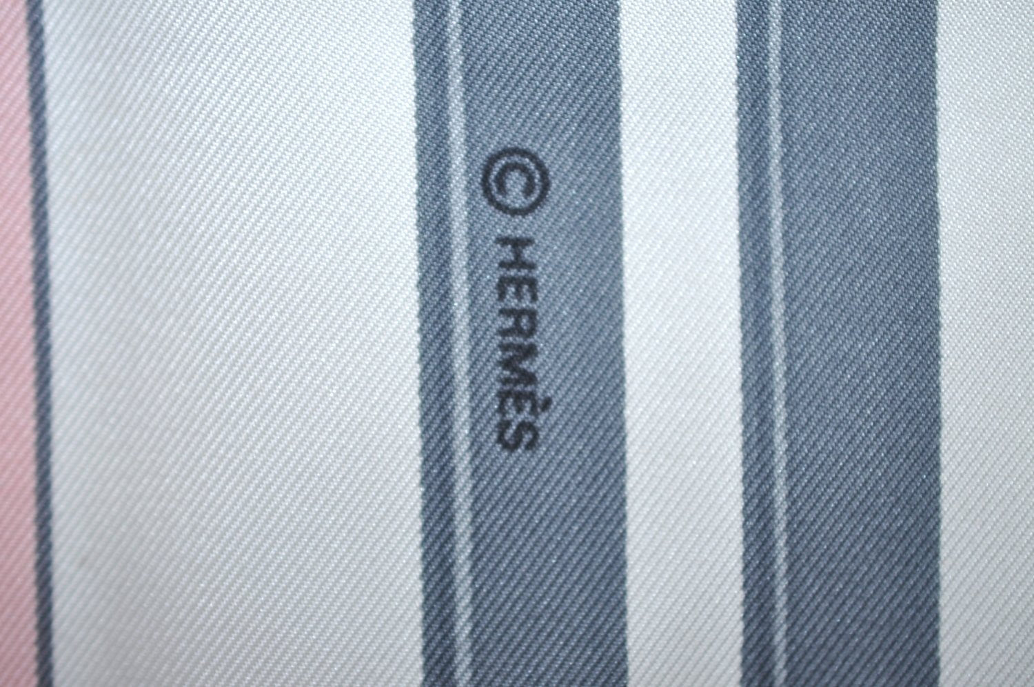 Authentic HERMES Carre 90 Scarf 