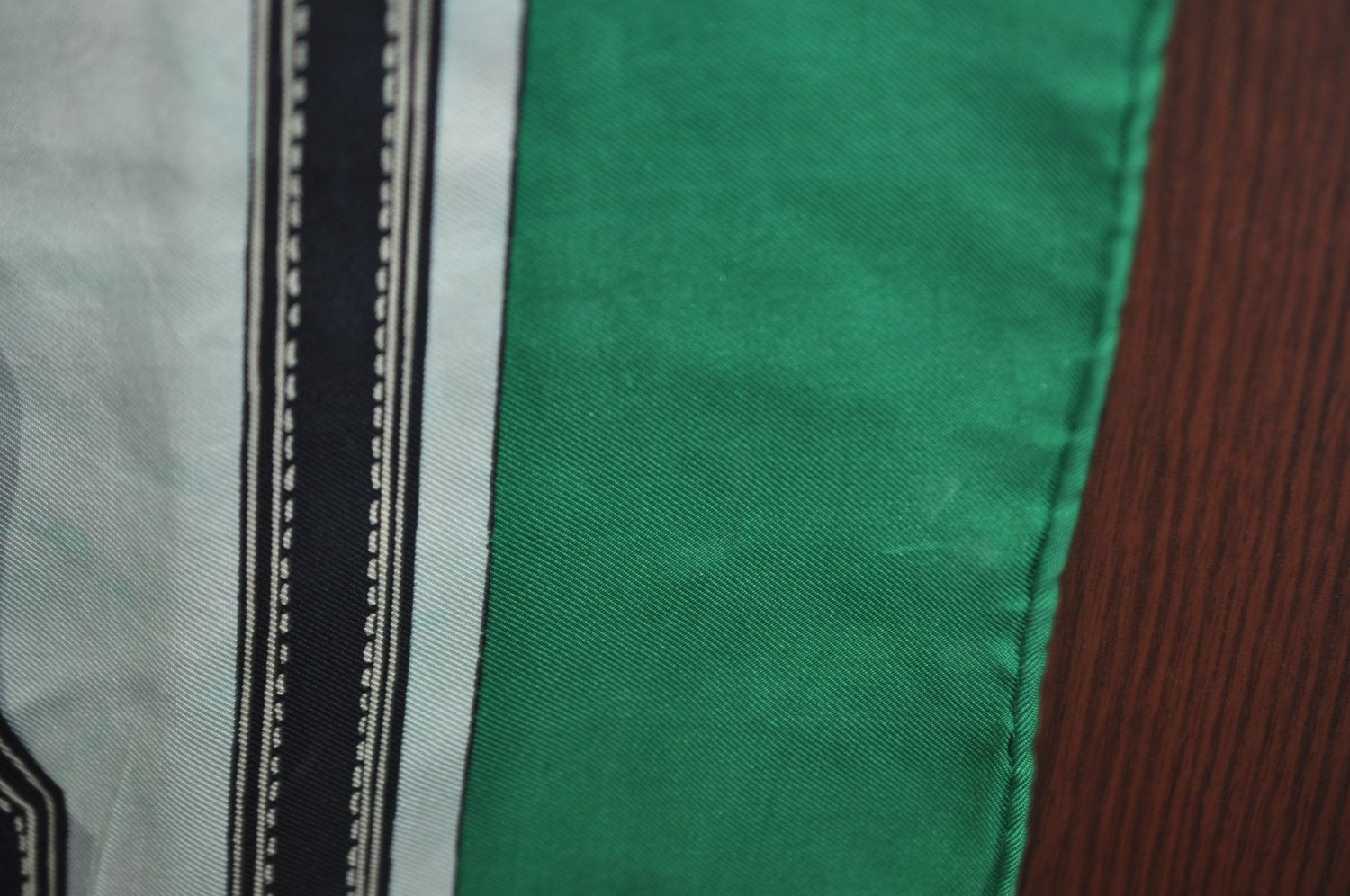 Authentic HERMES Carre 90 Scarf 