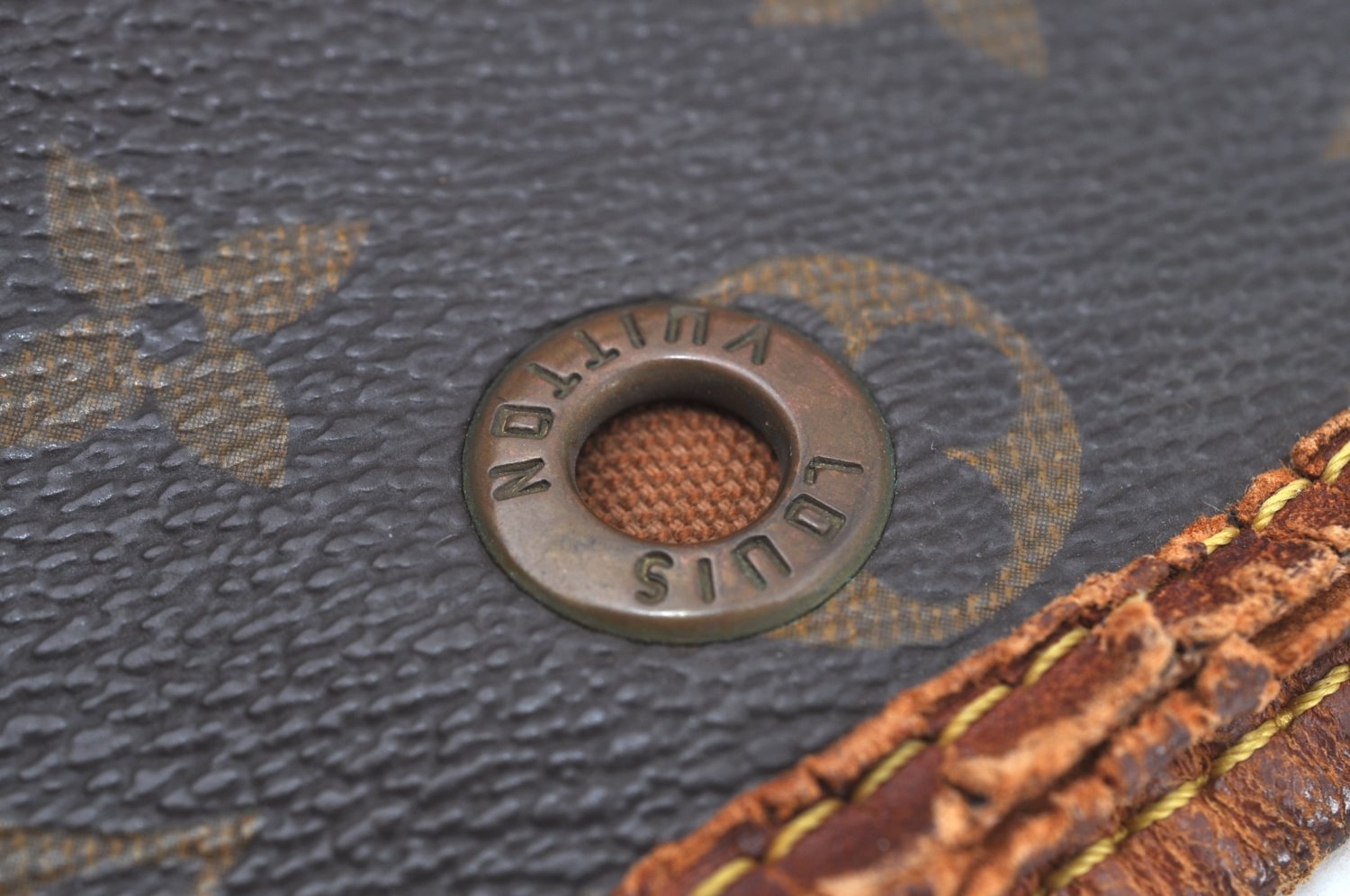 Authentic Louis Vuitton Monogram Noe Shoulder Drawstring Bag M42224 LV K7335