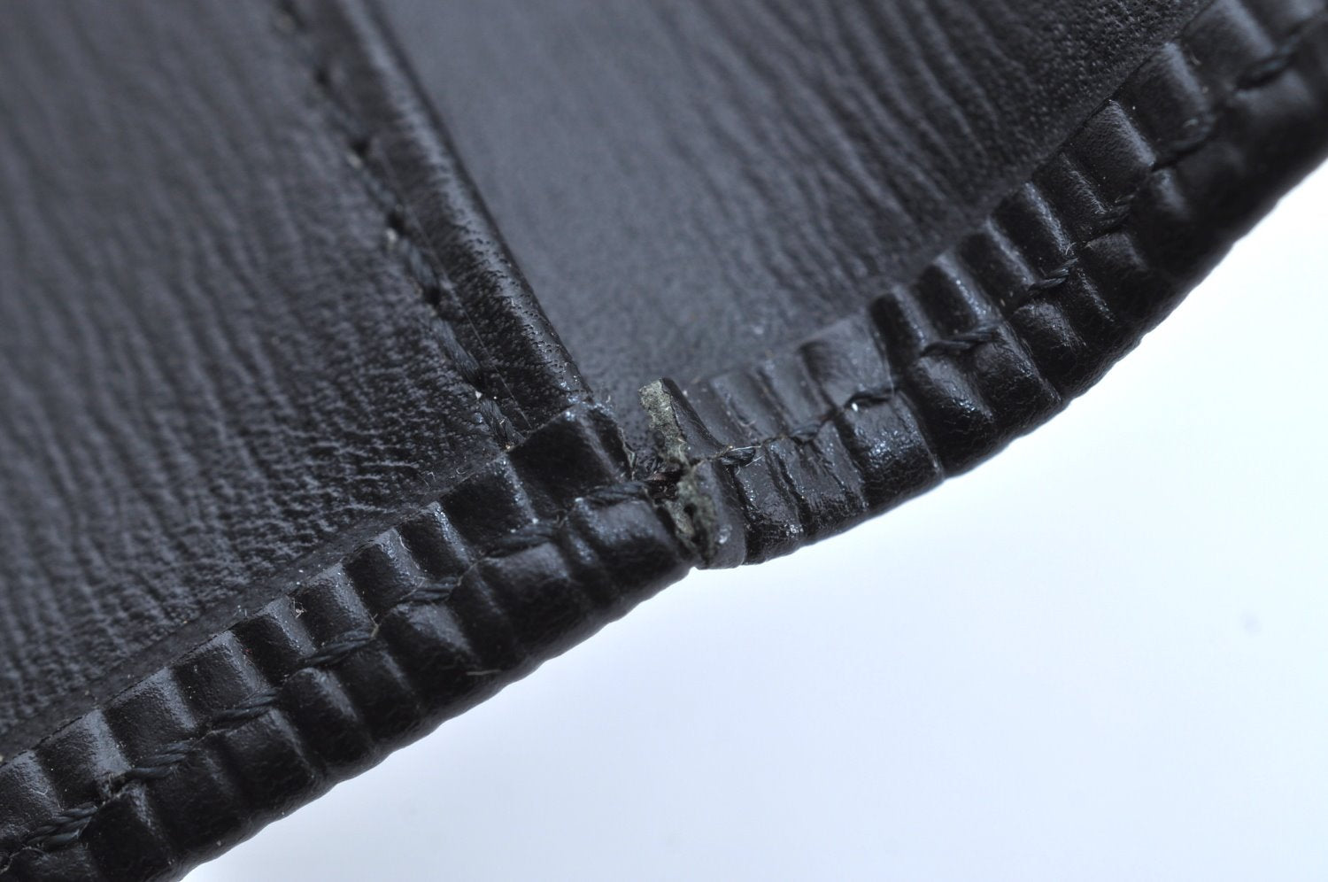 Authentic Louis Vuitton Epi Multicles 4 Key Case Black M63822 LV K7366