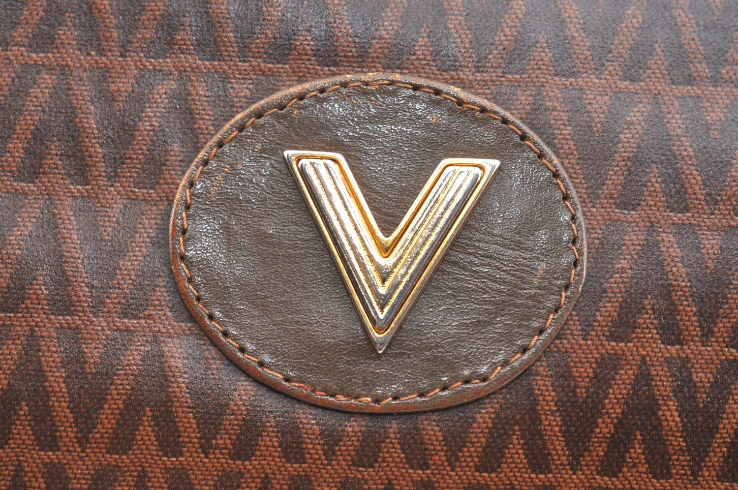 Authentic MARIO VALENTINO V Logo Clutch Hand Bag Purse PVC Leather Brown K7369