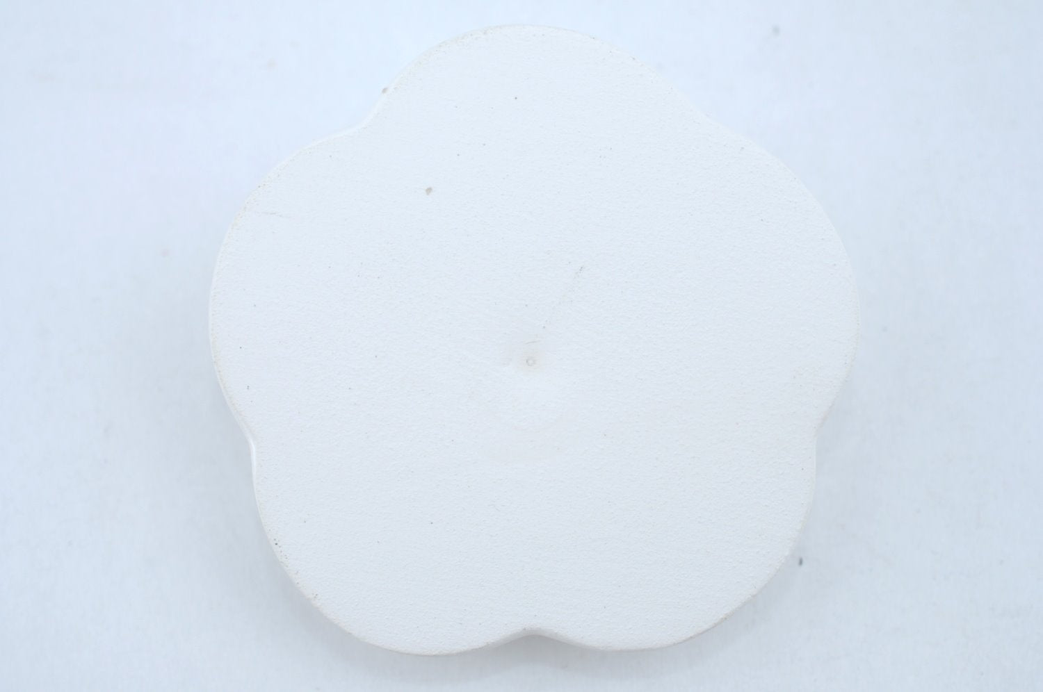 Authentic CHANEL Camellia Paper Weight Ceramic White CC Box K7370