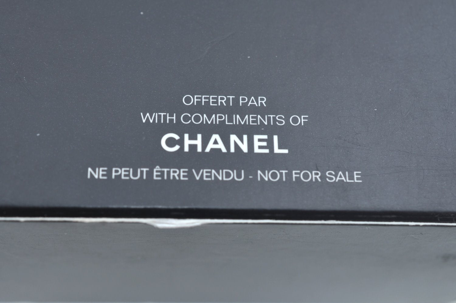 Authentic CHANEL Camellia Paper Weight Ceramic White CC Box K7370