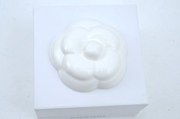 Authentic CHANEL Camellia Paper Weight Ceramic White CC Box K7371