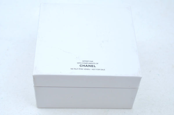 Authentic CHANEL Camellia Paper Weight Ceramic White CC Box K7371