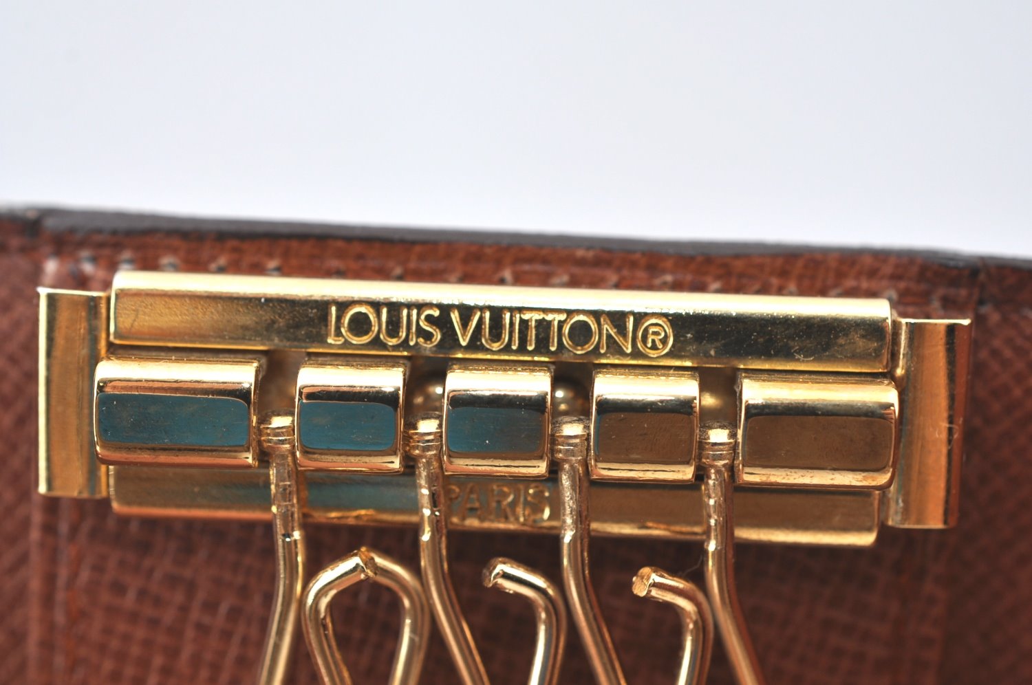 Authentic Louis Vuitton Monogram Multicles 4 Hooks Key Case M62631 LV Box K7374