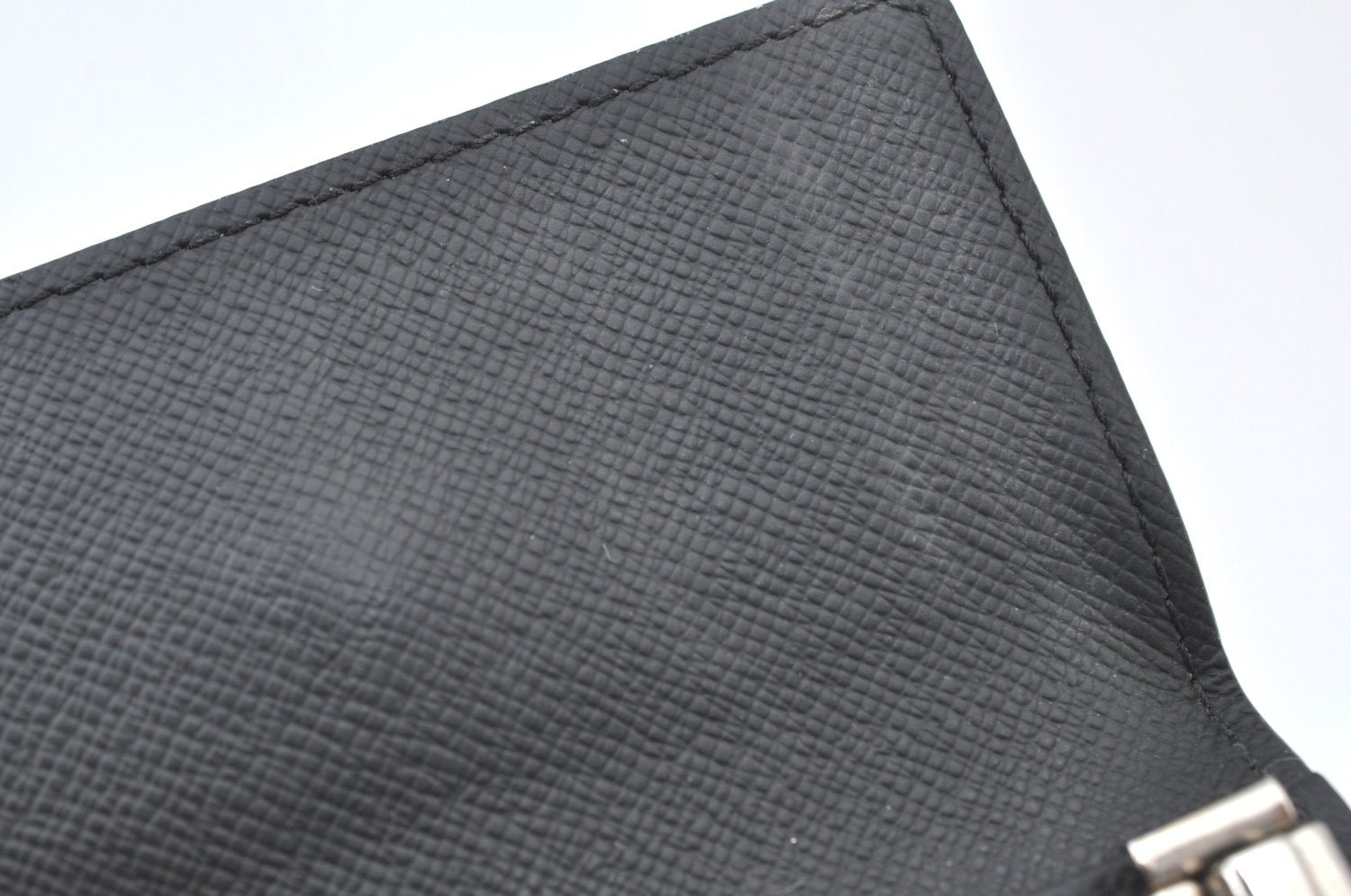 Authentic Louis Vuitton Damier Graphite Multicles 6 Key Case M62662 LV K7394