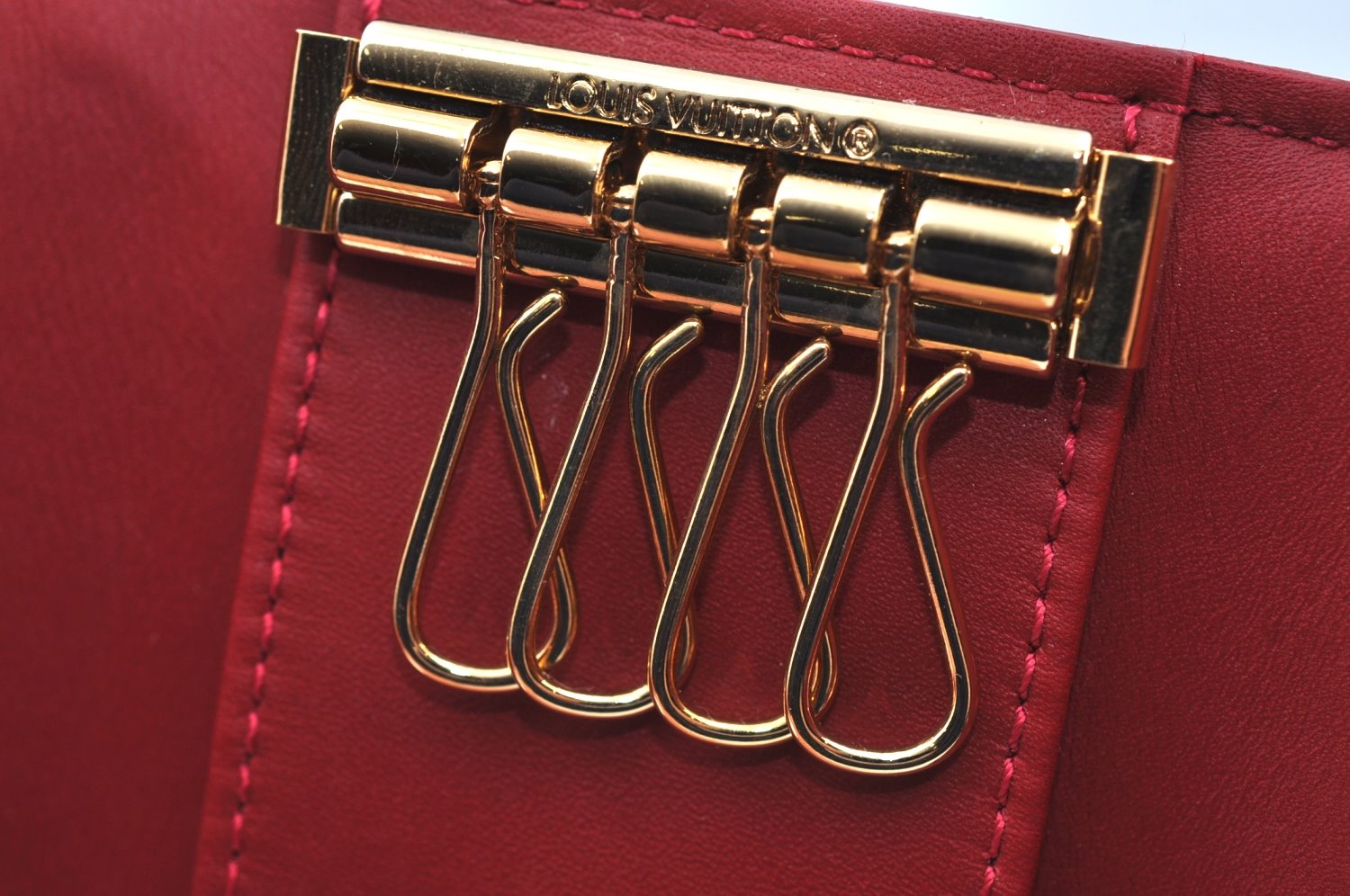 Authentic Louis Vuitton Vernis Multicles 4 Four Hooks Key Case M91976 Red K7395