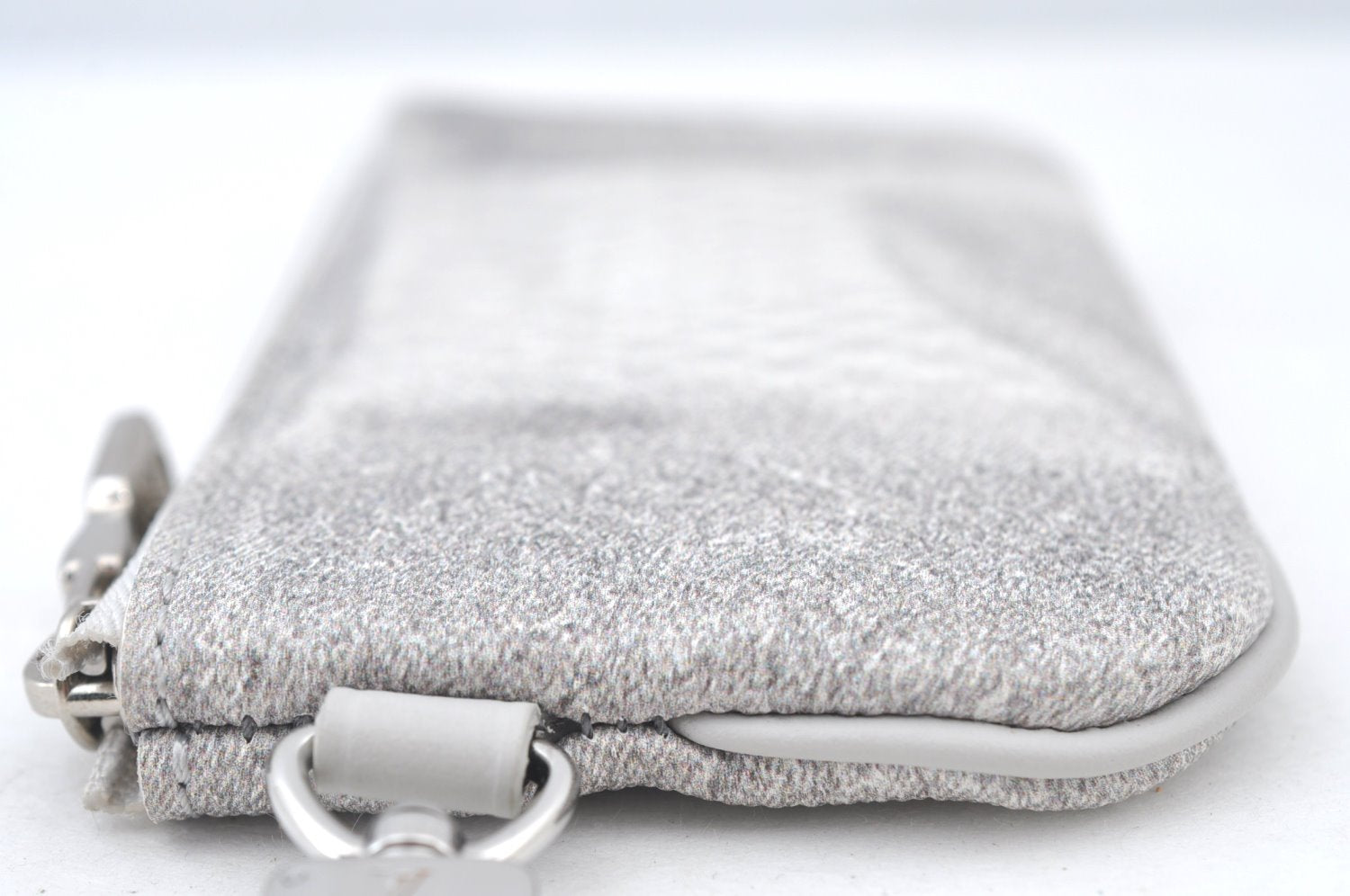 Authentic Louis Vuitton Damier Salt Trio Messenger Pouch Purse Gray LV K7396