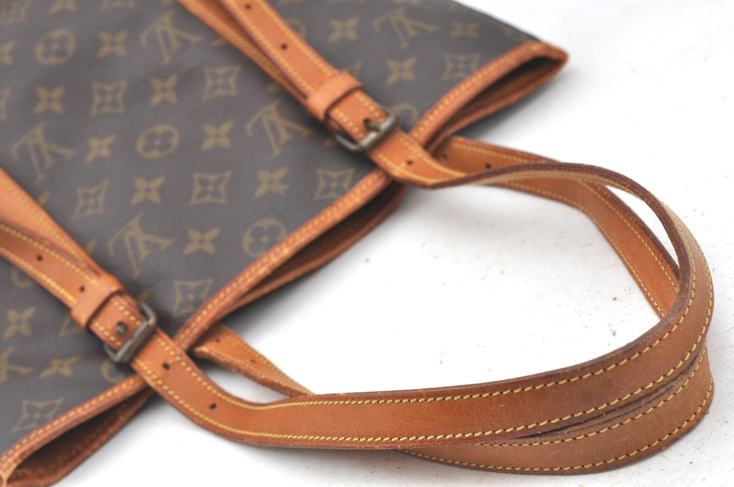 Authentic Louis Vuitton Monogram Bucket GM Shoulder Tote Bag Old Model LV K7409