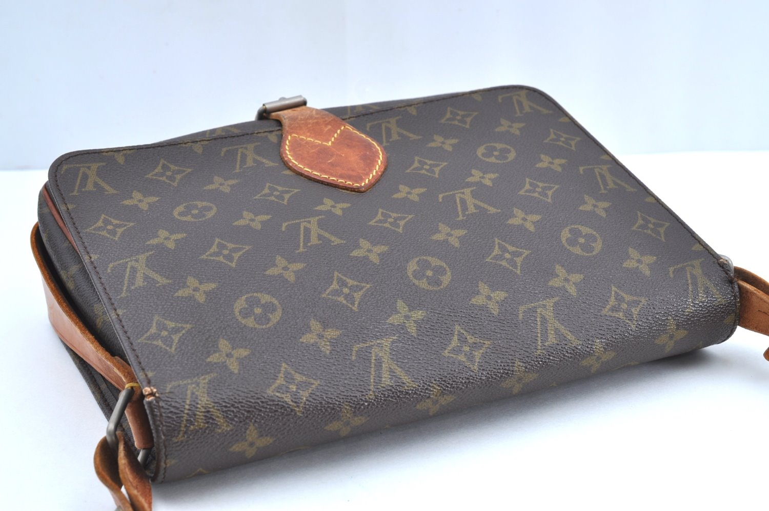 Authentic Louis Vuitton Monogram Cartouchiere GM Shoulder Bag Old Model K7434