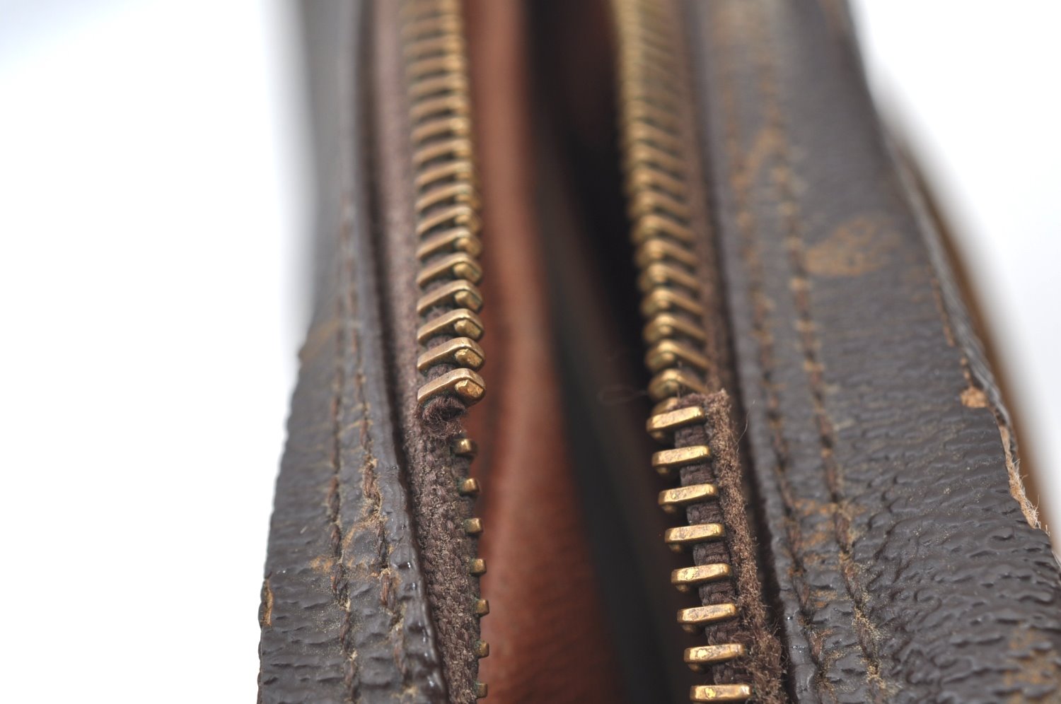 Authentic Louis Vuitton Monogram Compiegne 23 Clutch Hand Bag M51847 Junk K7438