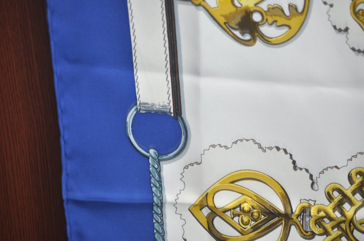 Authentic HERMES Carre 90 Scarf 