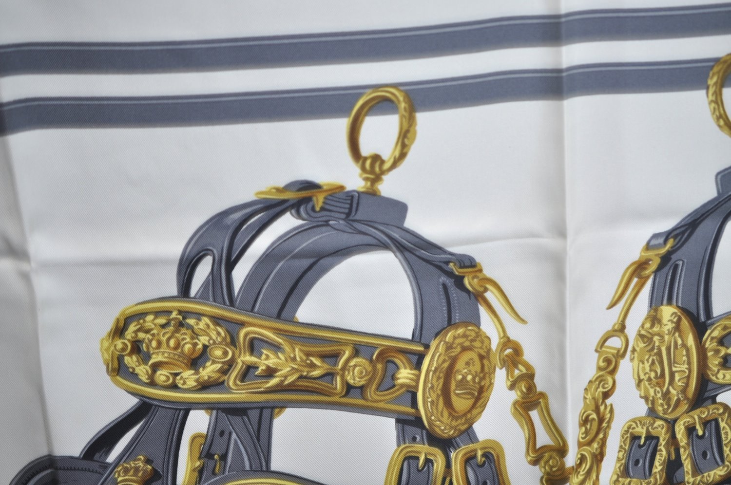 Authentic HERMES Carre 90 Scarf 