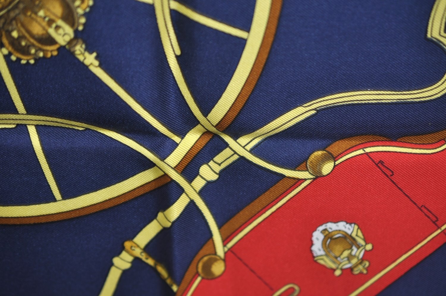 Authentic HERMES Carre 90 Scarf 