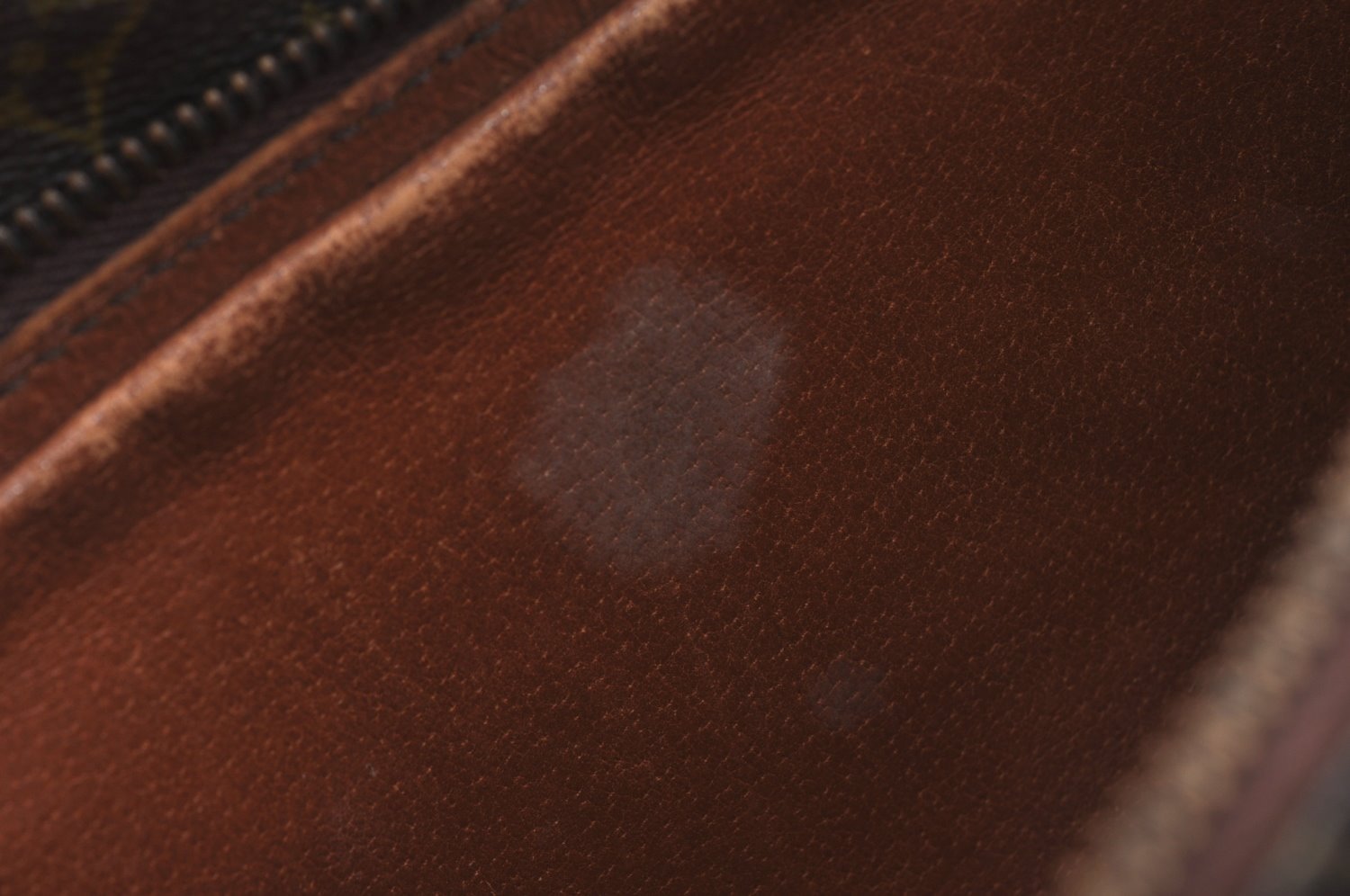 Authentic Louis Vuitton Monogram Nile Shoulder Cross Body Bag Old Model LV K7458