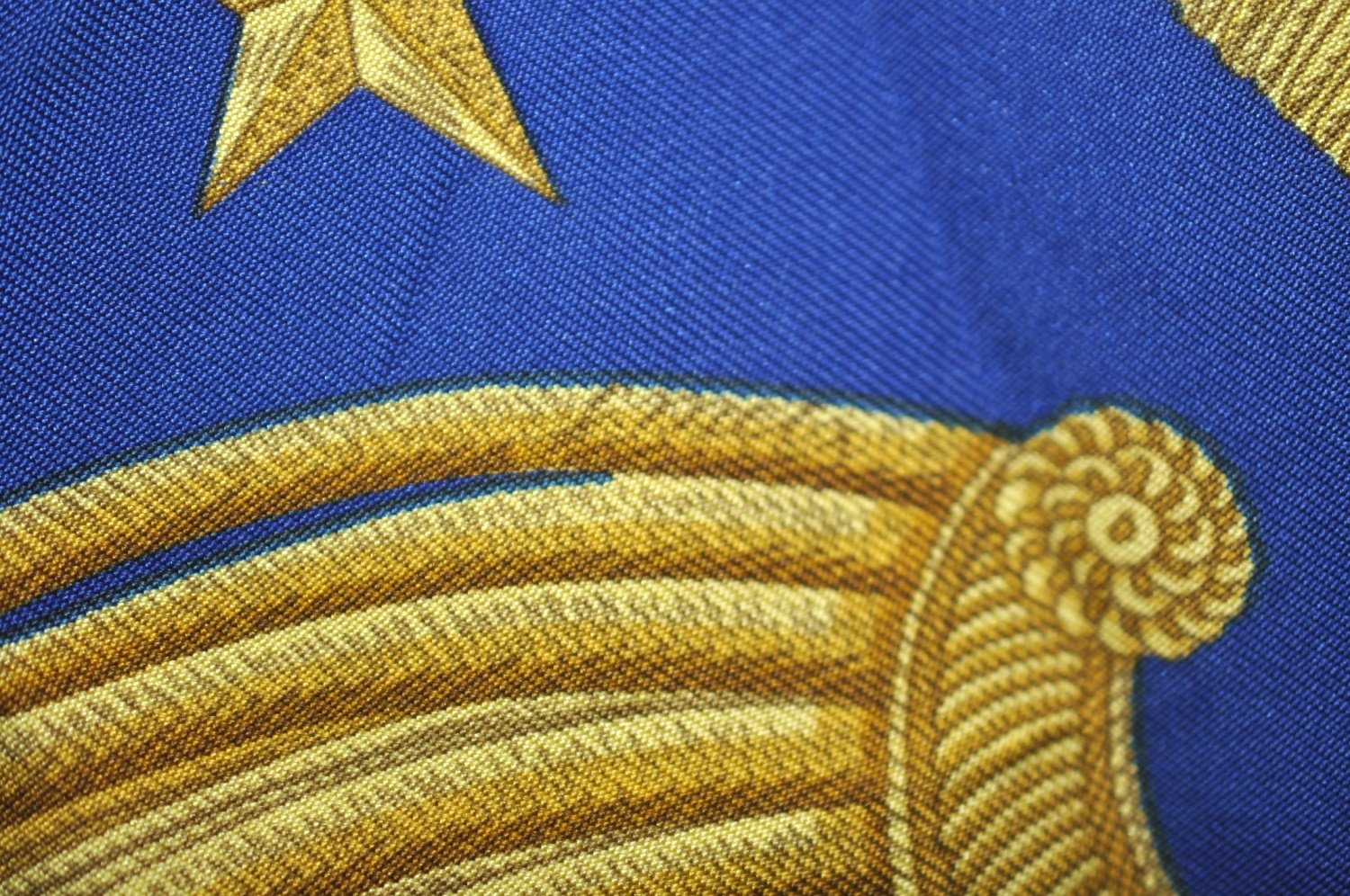 Authentic HERMES Carre 90 Scarf 