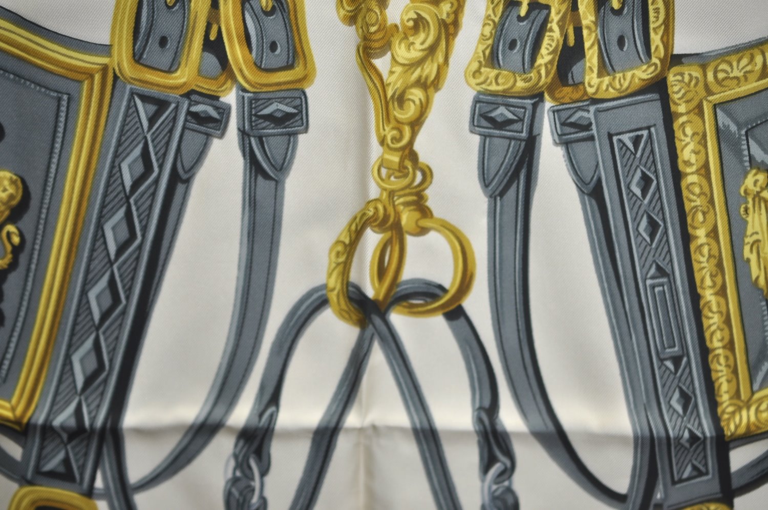 Authentic HERMES Carre 90 Scarf 