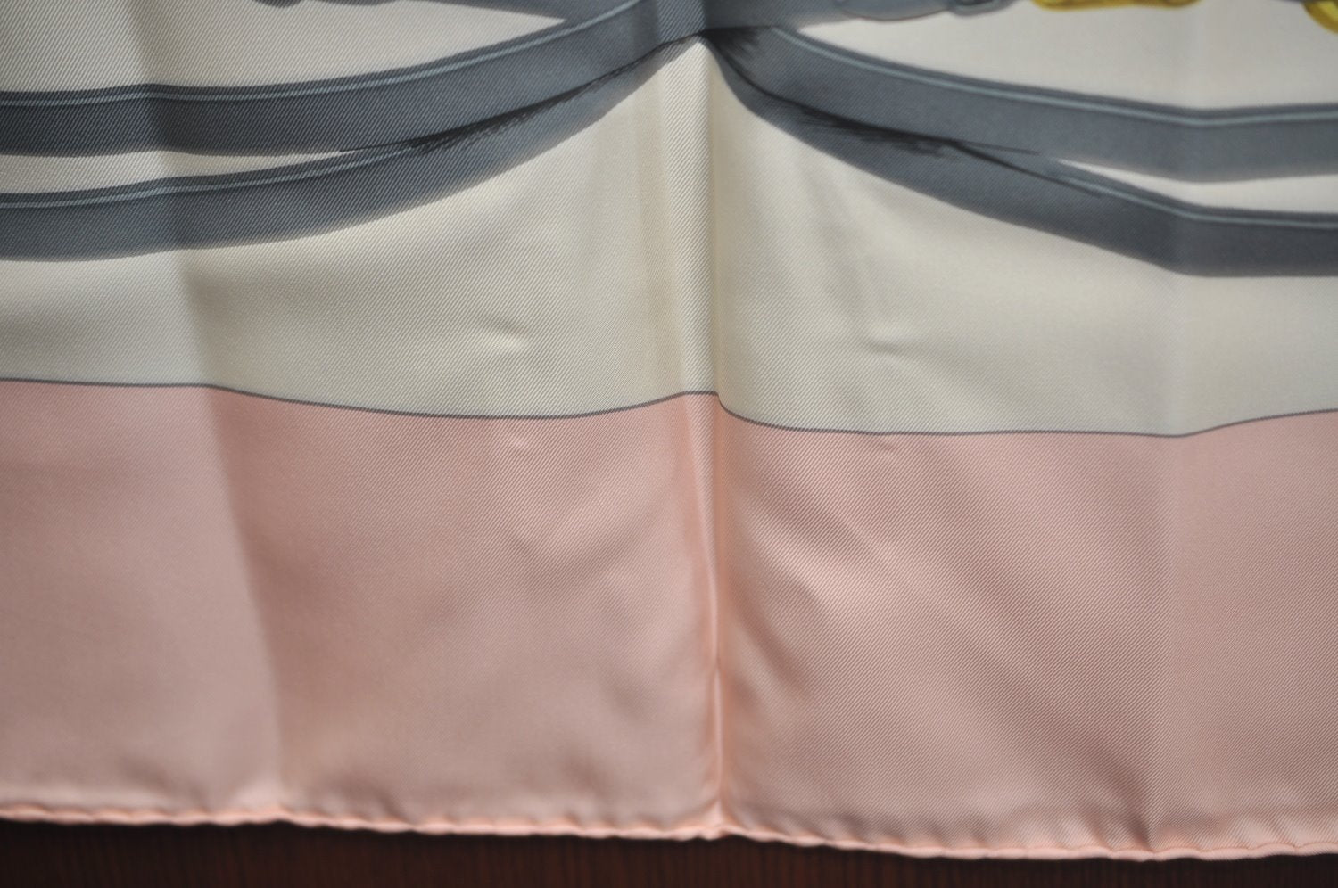 Authentic HERMES Carre 90 Scarf 