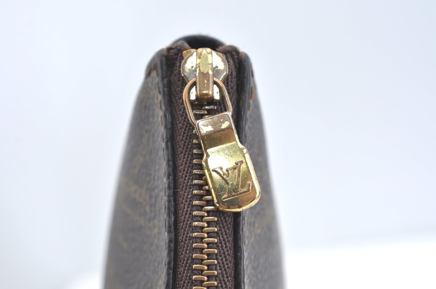 Authentic Louis Vuitton Monogram Pochette Accessoires Pouch M51980 LV K7523