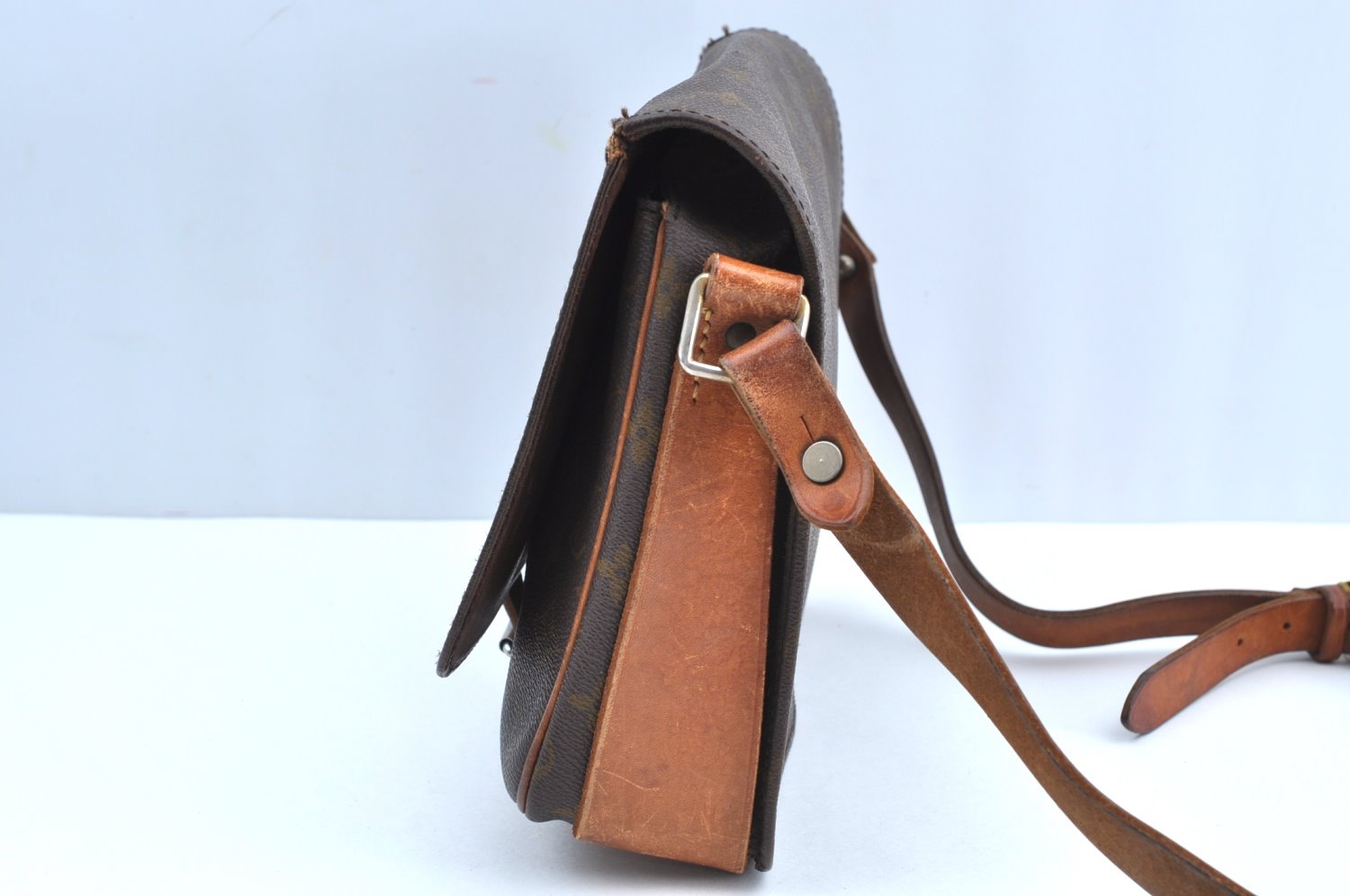 Authentic Louis Vuitton Monogram Cartouchiere GM Shoulder Bag Old Model K7527