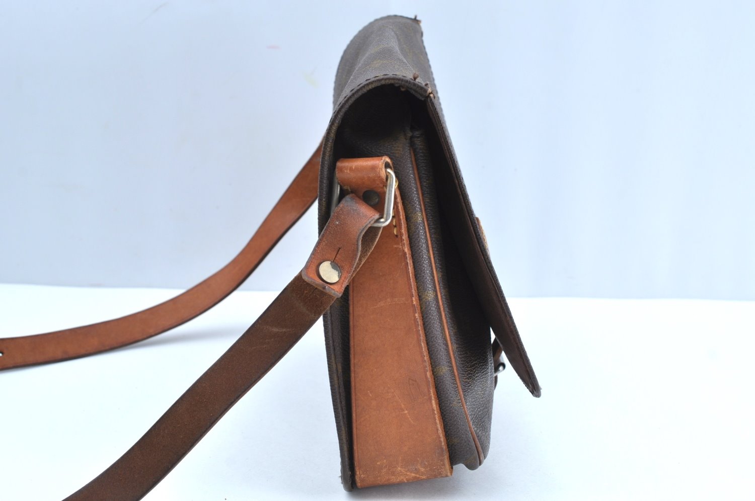 Authentic Louis Vuitton Monogram Cartouchiere GM Shoulder Bag Old Model K7527