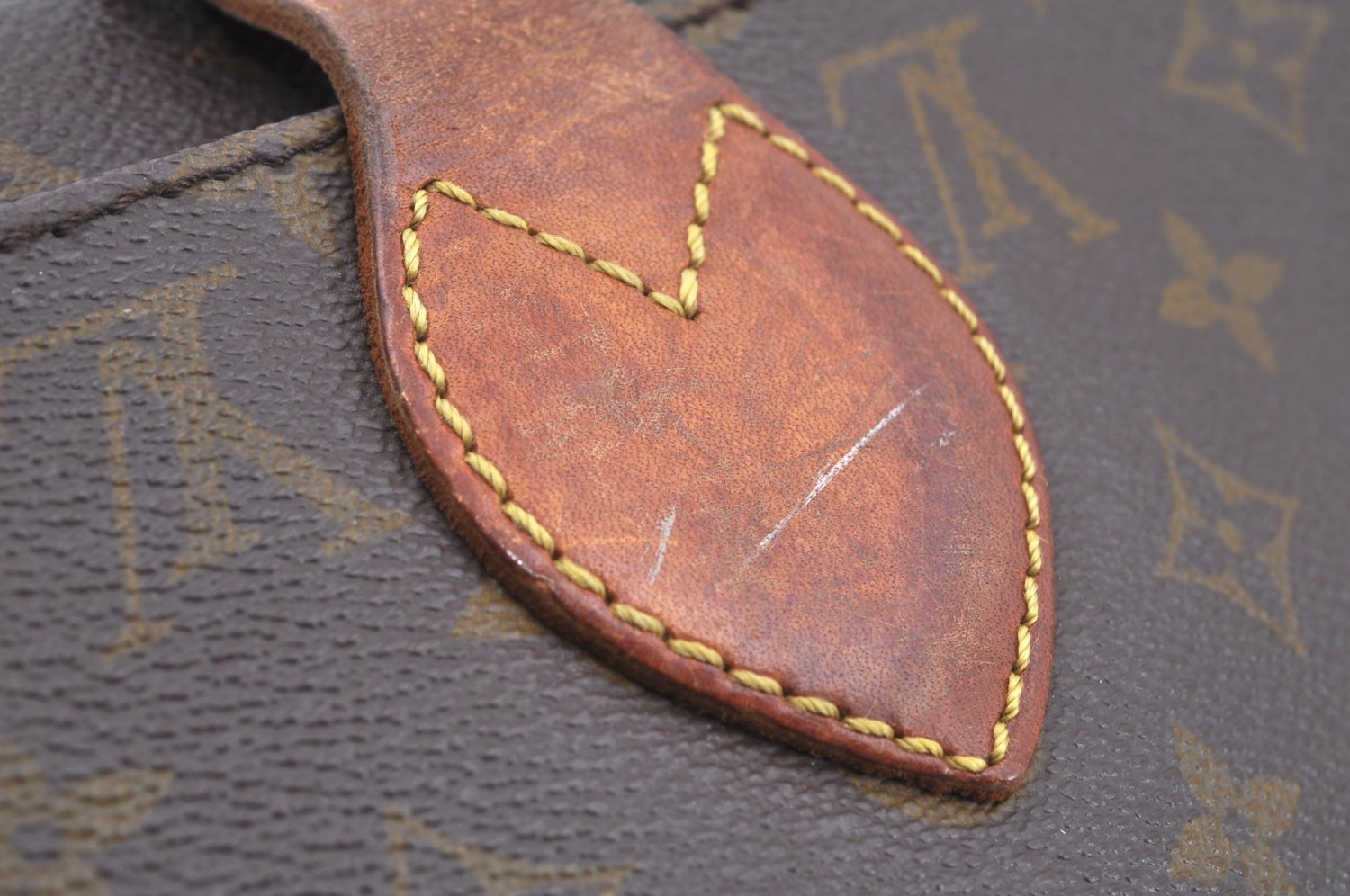 Authentic Louis Vuitton Monogram Cartouchiere GM Shoulder Bag Old Model K7527