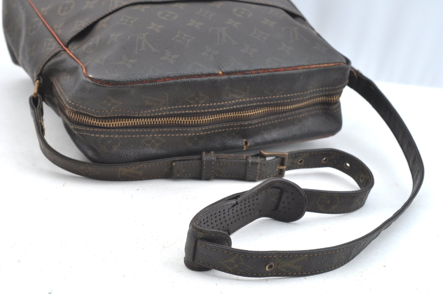 Authentic Louis Vuitton Monogram Marceau Shoulder Cross Bag Old Model Junk K7539