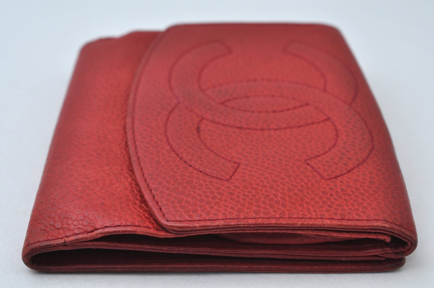 Authentic CHANEL Caviar Skin CC Logo Bifold Wallet Purse Red K7544