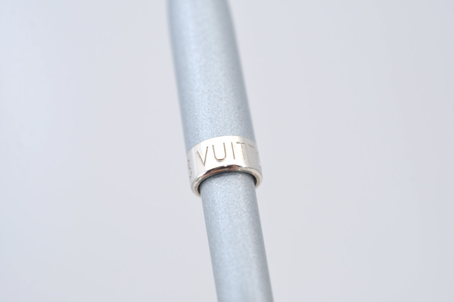 Authentic Louis Vuitton Stylo Agenda GM Ballpoint Pen Silver N75001 LV K7545