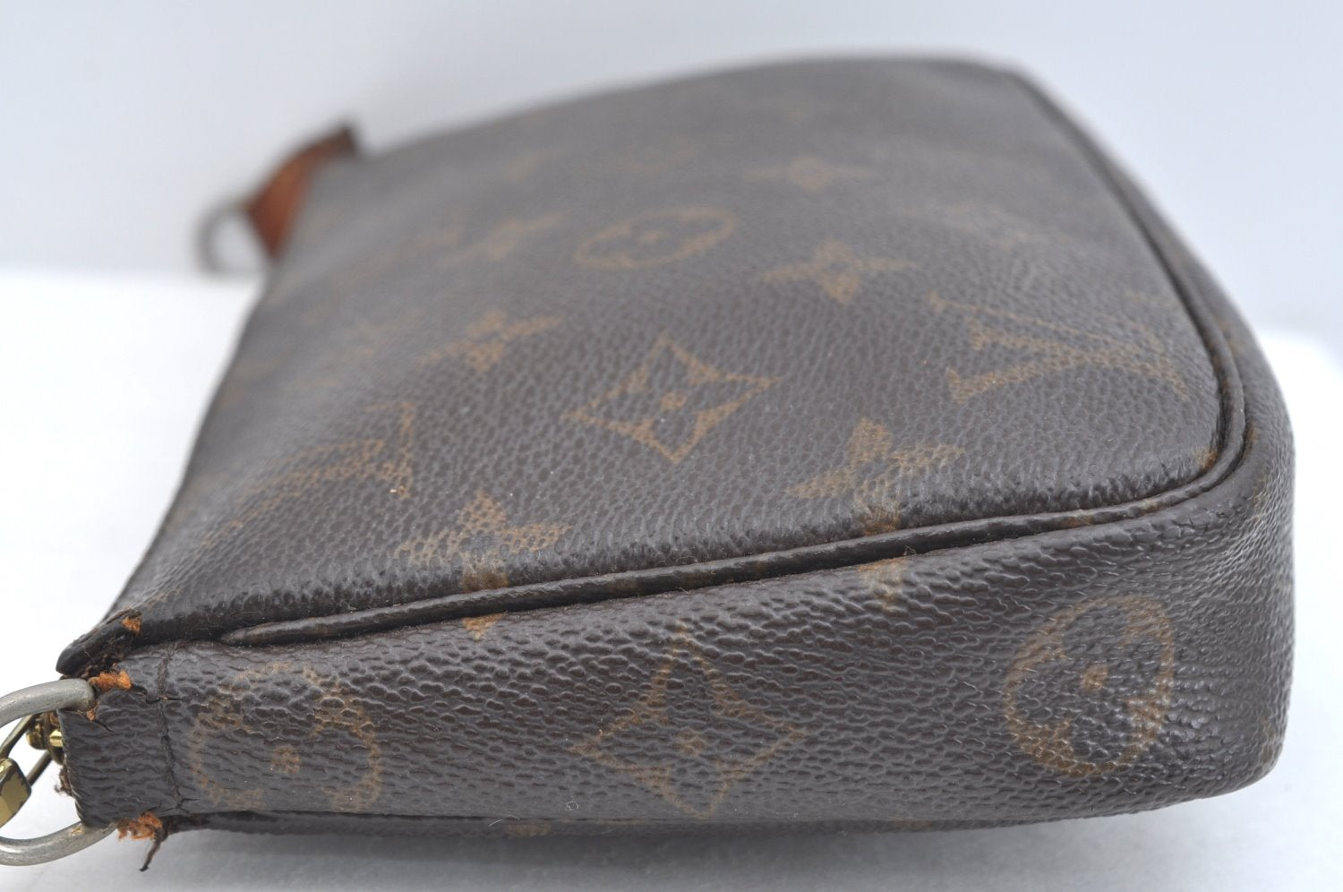 Authentic Louis Vuitton Monogram Pochette Accessoires Pouch M51980 LV K7571