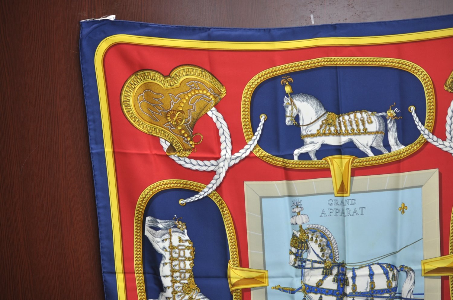Authentic HERMES Carre 90 Scarf 