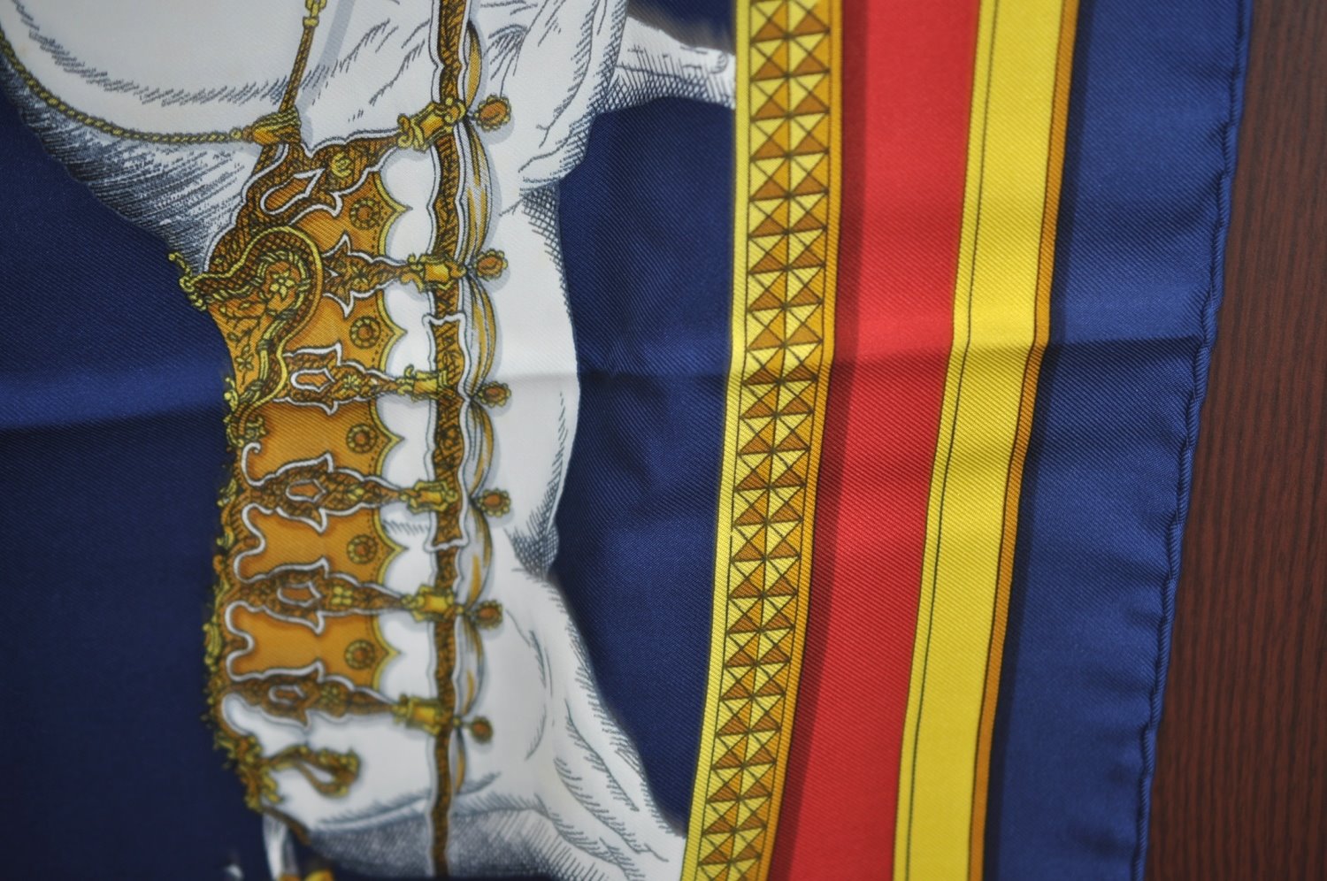 Authentic HERMES Carre 90 Scarf 