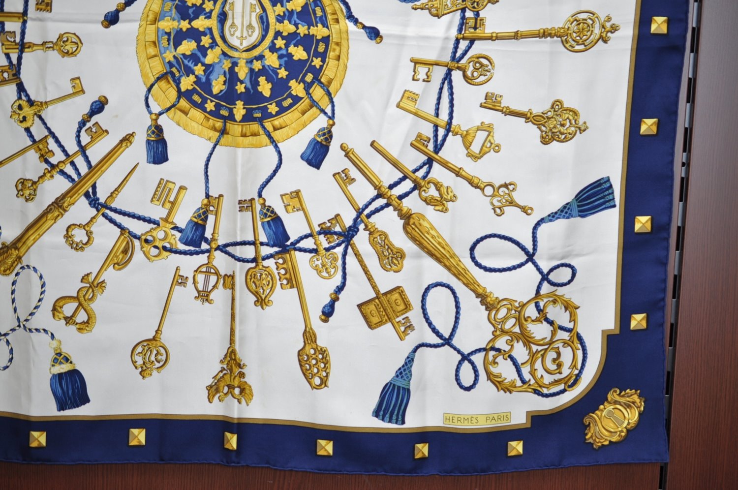 Authentic HERMES Carre 90 Scarf 