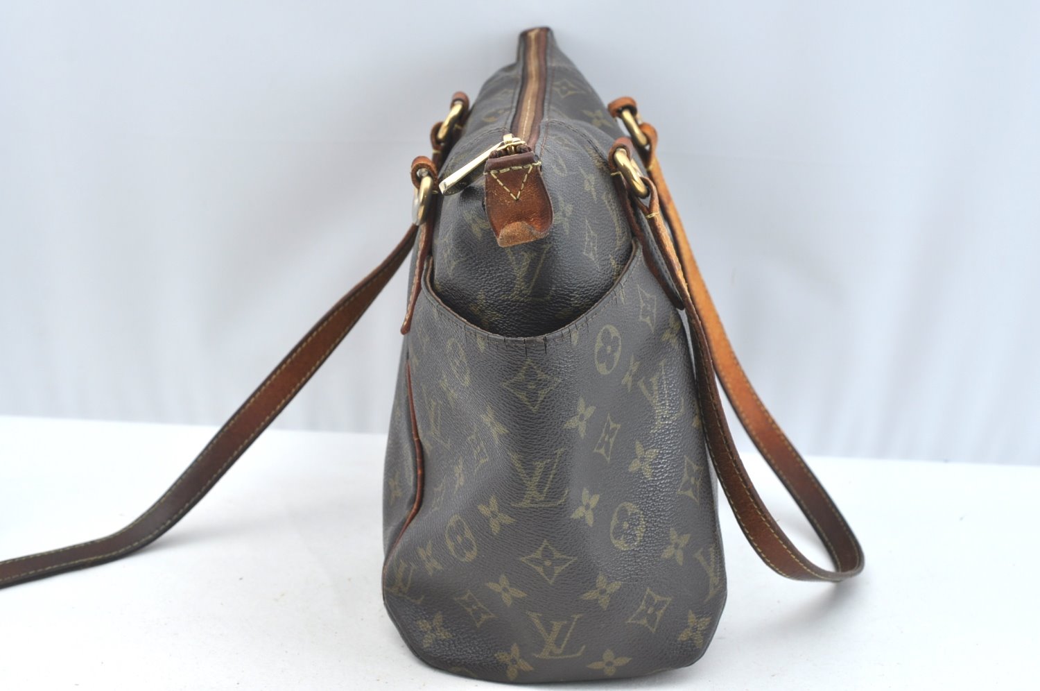 Authentic Louis Vuitton Monogram Totally PM Shoulder Bag M56688 LV Junk K7595