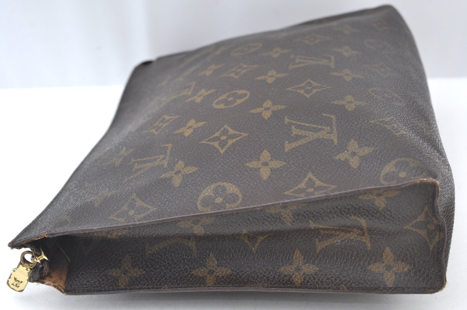 Authentic Louis Vuitton Monogram Poche Toilette 26 M47542 Cosmetics Pouch K7601