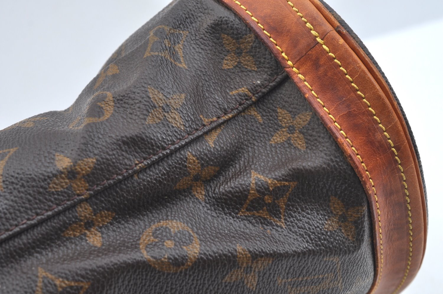 Authentic Louis Vuitton Monogram Bucket PM Shoulder Tote Bag M42238 Junk K7609