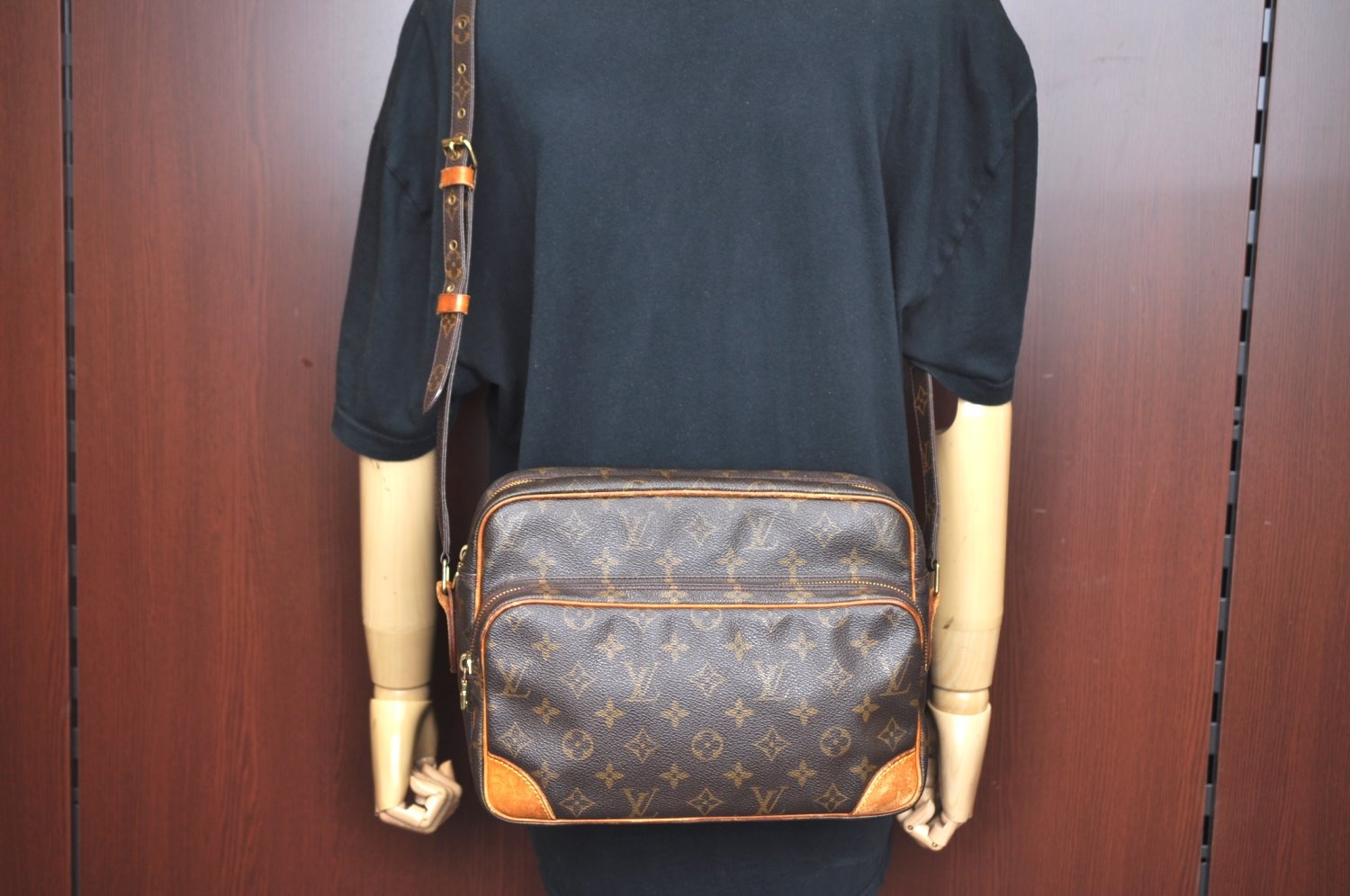 Authentic Louis Vuitton Monogram Nile Shoulder Cross Body Bag M45244 LV K7613