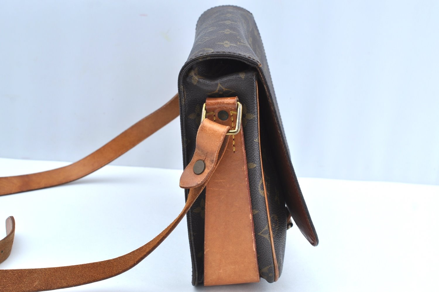 Authentic Louis Vuitton Monogram Cartouchiere GM M51252 Shoulder Cross Bag K7630