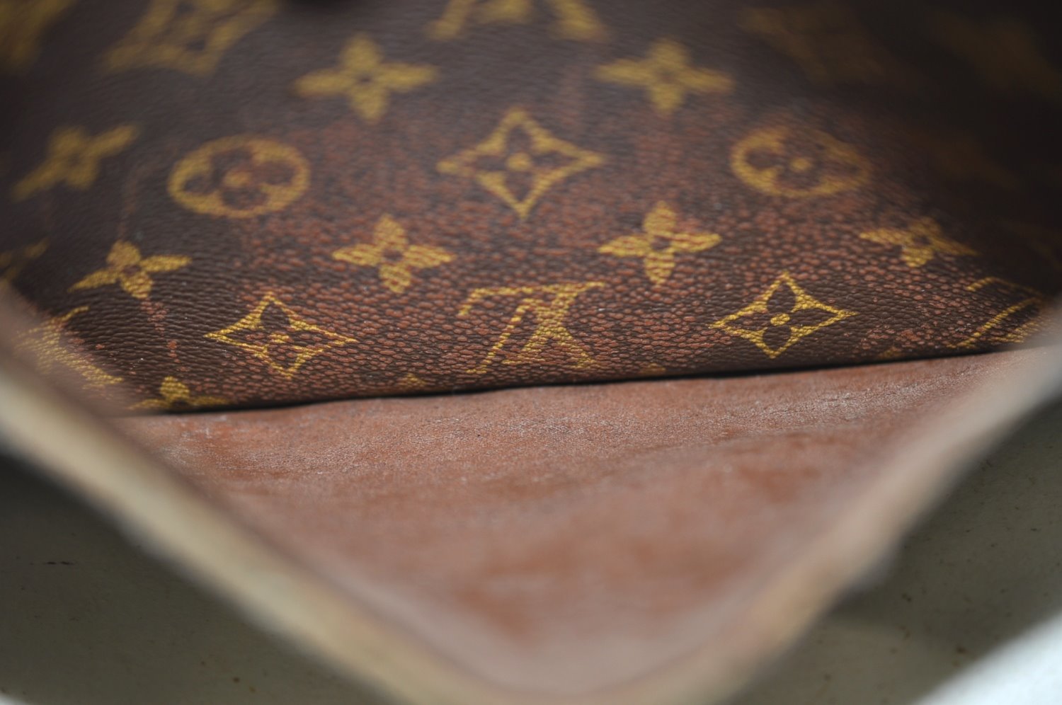 Auth Louis Vuitton Monogram Saint Cloud GM M51242 Shoulder Cross Bag Junk K7634