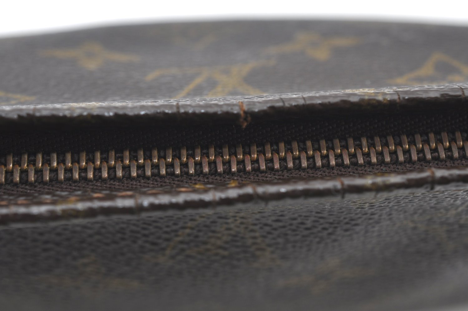 Auth Louis Vuitton Monogram Poche Toilette 26 M47542 Cosmetics Pouch Junk K7642