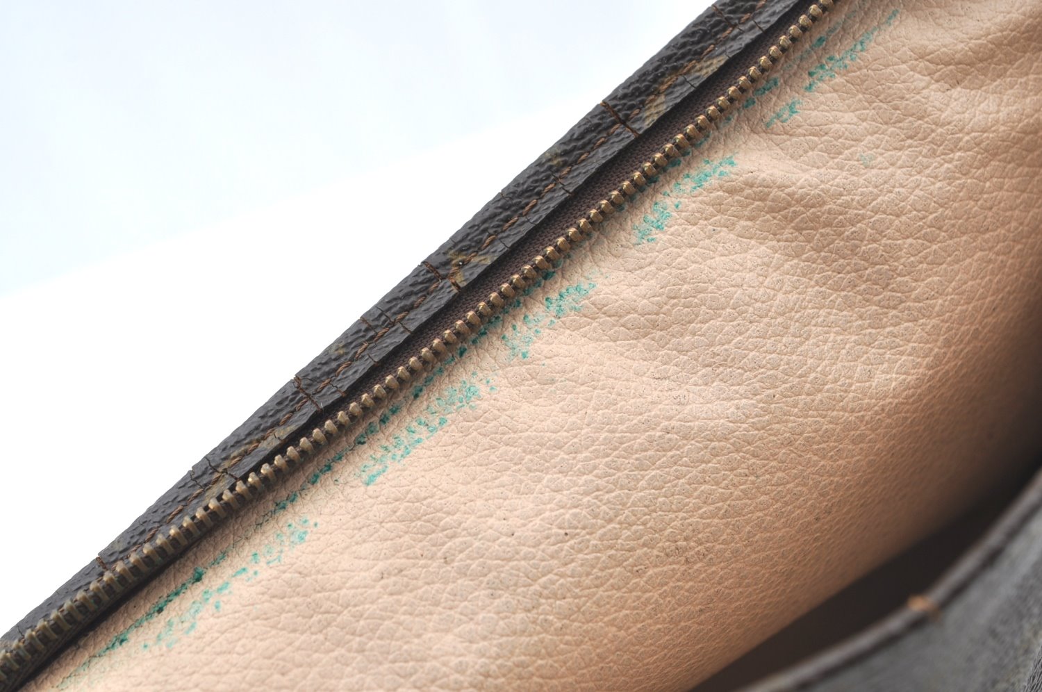 Auth Louis Vuitton Monogram Poche Toilette 26 M47542 Cosmetics Pouch Junk K7642