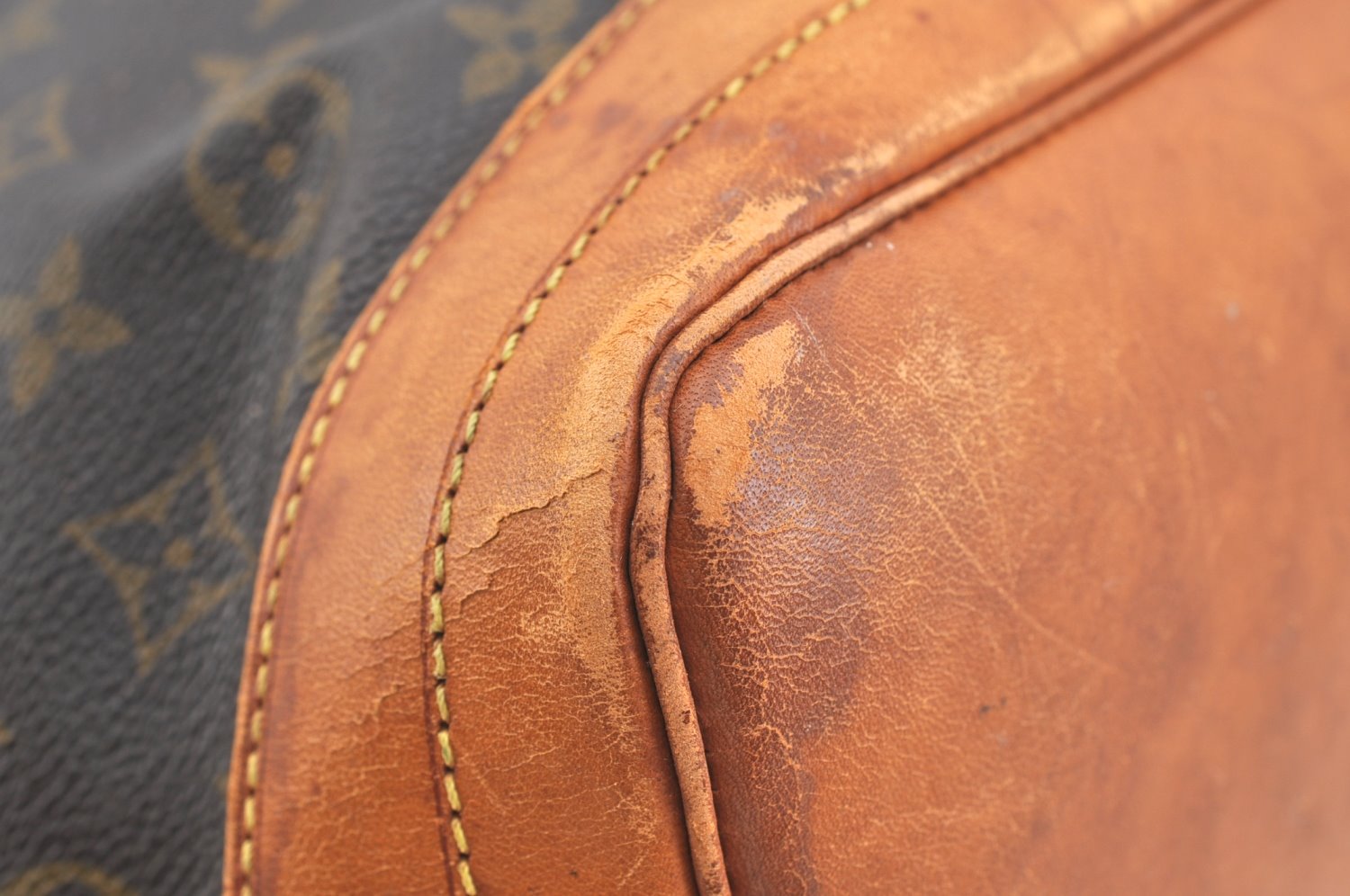 Authentic Louis Vuitton Monogram Noe Shoulder Drawstring Bag M42224 LV K7660