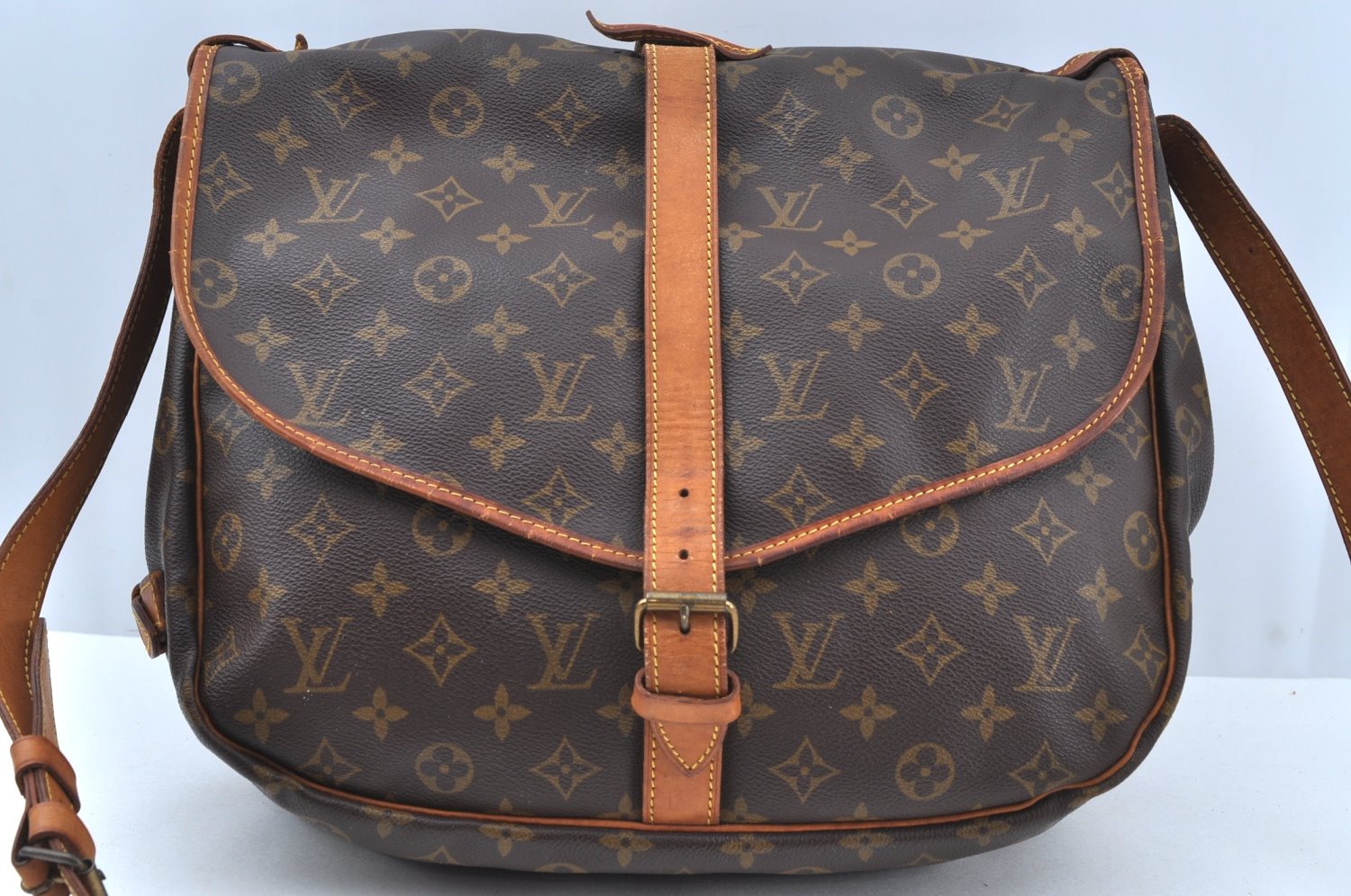 Authentic Louis Vuitton Monogram Saumur 35 Shoulder Cross Bag M42254 LV K7669